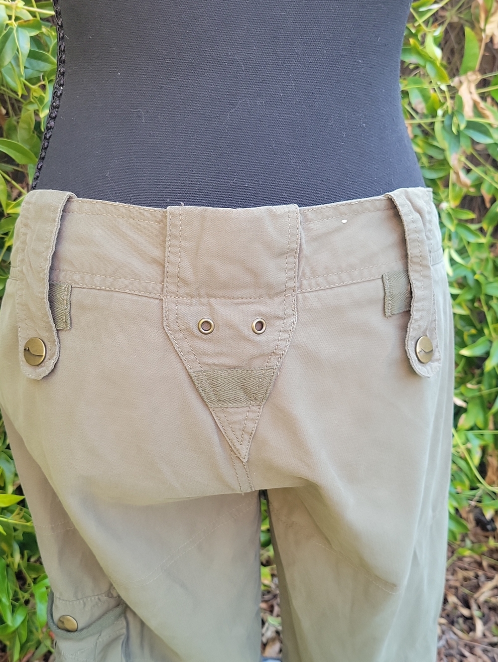 Vtg Y2K Olive Green Low Rise Cargo Pants Paratrooper Multi-Pocket Utility Design - Picture 6 of 12